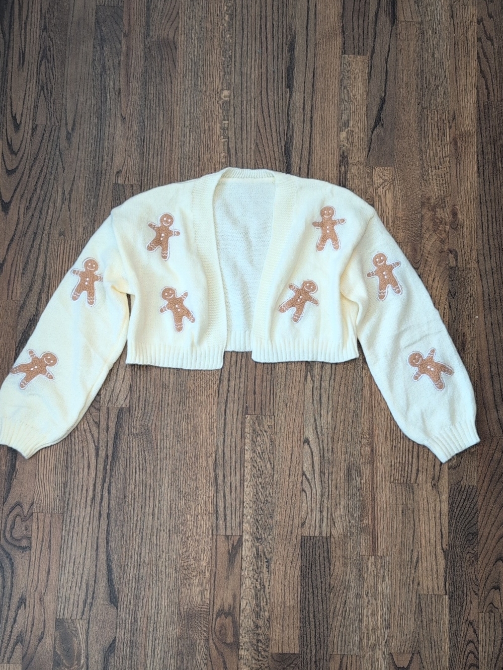 Cream Cropped Cardigan Sweater with Gingerbread Motif